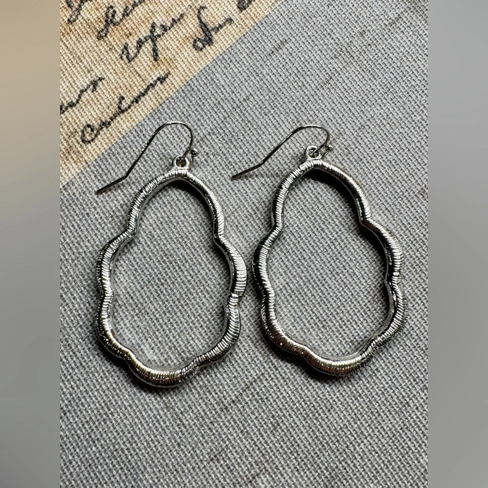 Unbranded these silver